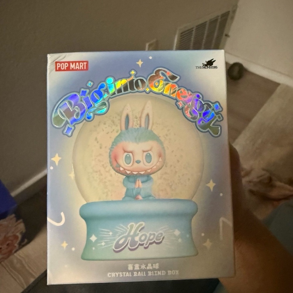Big into energy SNOW GLOBES RARE & AUTHENTIC